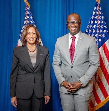 Picture of Kamala Harris and Jamarr Brown smiling